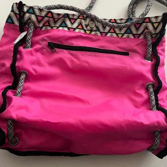 Kavu Neon Colorful Chevron Pattern Shoulder Bag - Multicolor - Picture 12 of 16